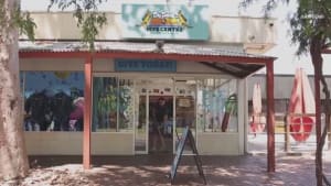 Samsung opens a dive store in the desert for VR